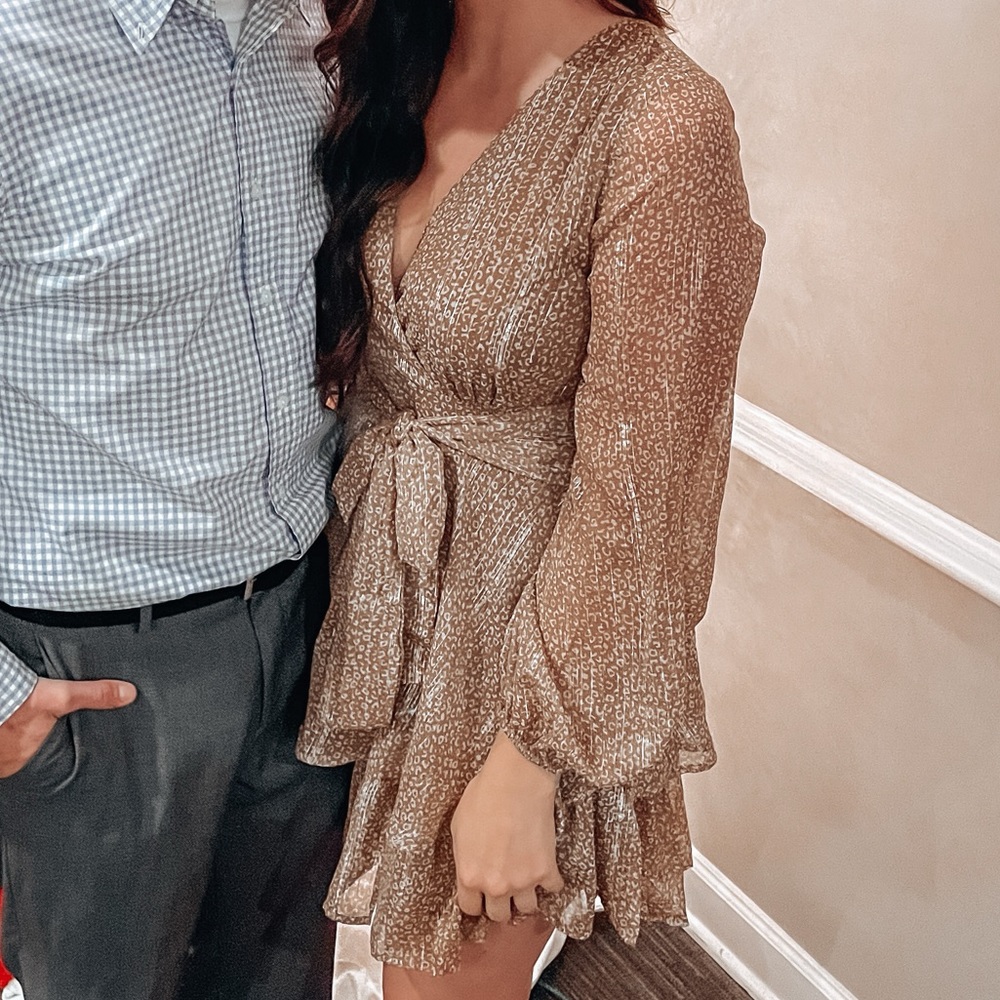Super cute short long sleeve dress!